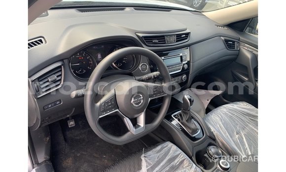 Comprar Importar Nissan X-Trail De outros Carro em Import - Dubai em Cabo Delgado Comprar Importar Nissan X-Trail De outros Carro em Import - Dubai em Cabo Delgado