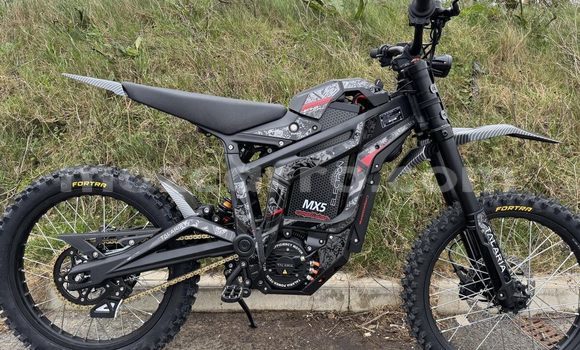 Nunua Mpya Aeon OVERLAND Beige Bike ndani ya Maputo nchini Maputo