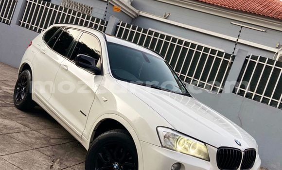 Nunua Ilio tumika BMW X3 Nyeupe Gari ndani ya Maputo nchini Maputo