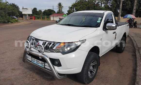 Nunua Mpya Mitsubishi Triton Nyeupe Gari ndani ya Maputo nchini Maputo