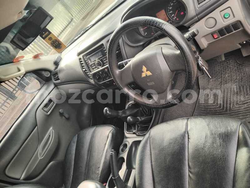 Big with watermark mitsubishi triton maputo maputo 42034