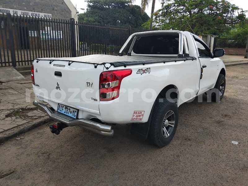Big with watermark mitsubishi triton maputo maputo 42034