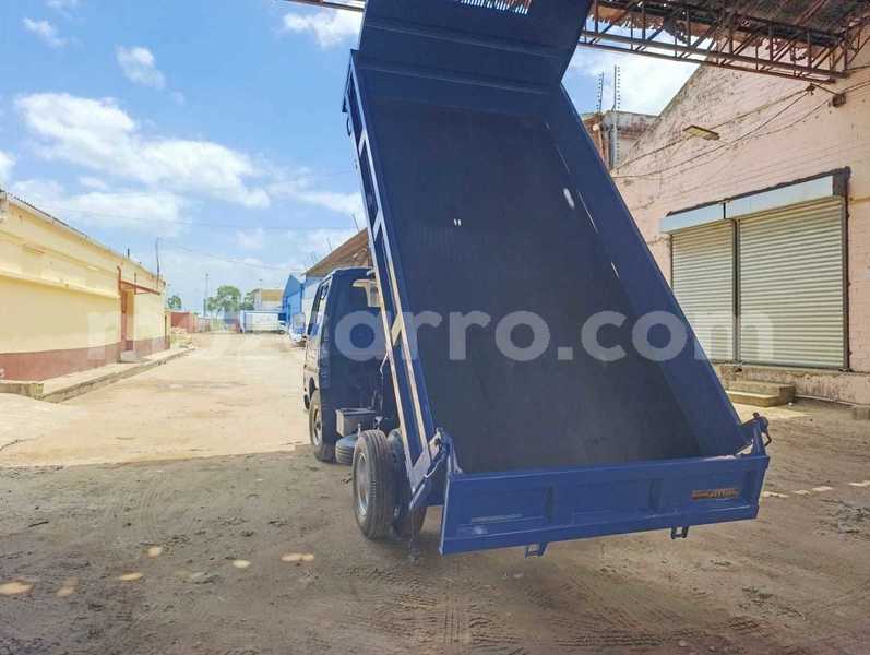 Big with watermark nissan ad maputo maputo 42038