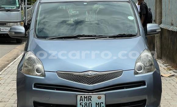 Comprar Usado Toyota Ractis Azul Carro em Maputo em Maputo