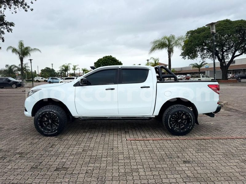 Big with watermark mazda bt 50 maputo maputo 42064