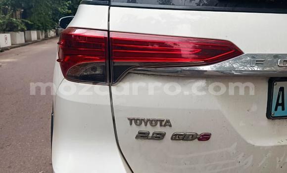 Buy Used Toyota Fortuner White Car in Maputo in Maputo Buy Used Toyota Fortuner White Car in Maputo in Maputo