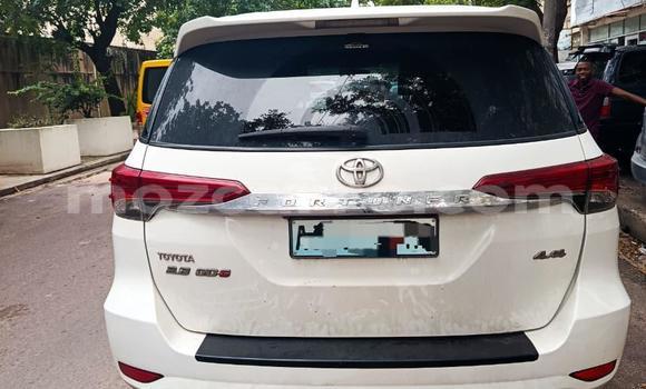 Buy Used Toyota Fortuner White Car in Maputo in Maputo Buy Used Toyota Fortuner White Car in Maputo in Maputo