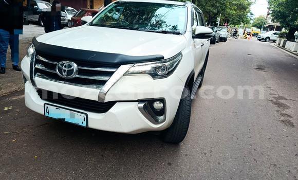 Buy Used Toyota Fortuner White Car in Maputo in Maputo Buy Used Toyota Fortuner White Car in Maputo in Maputo