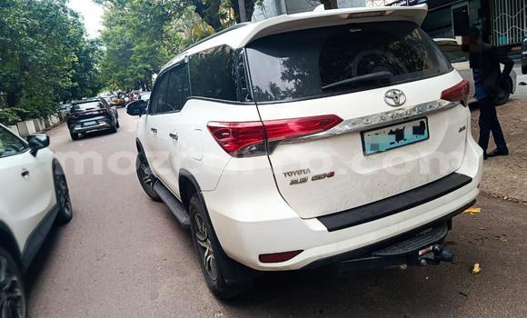 Buy Used Toyota Fortuner White Car in Maputo in Maputo Buy Used Toyota Fortuner White Car in Maputo in Maputo