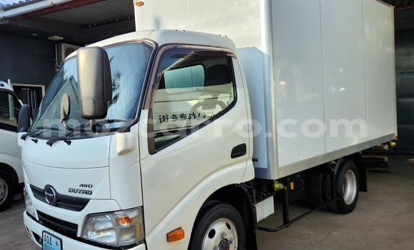 Tenga Tsaru Hino 300 Series Chena Rori in Maputo in Maputo Tenga Tsaru Hino 300 Series Chena Rori in Maputo in Maputo