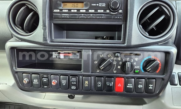 Tenga Tsaru Hino 300 Series Chena Rori in Maputo in Maputo Tenga Tsaru Hino 300 Series Chena Rori in Maputo in Maputo