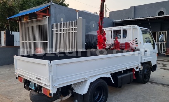 Nunua Ilio tumika Toyota Dyna Nyingine Lori ndani ya Maputo nchini Maputo Nunua Ilio tumika Toyota Dyna Nyingine Lori ndani ya Maputo nchini Maputo