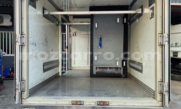 Nunua Ilio tumika Toyota Dyna Nyingine Lori ndani ya Maputo nchini Maputo Nunua Ilio tumika Toyota Dyna Nyingine Lori ndani ya Maputo nchini Maputo