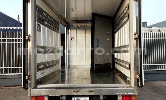 Nunua Ilio tumika Toyota Dyna Nyingine Lori ndani ya Maputo nchini Maputo Nunua Ilio tumika Toyota Dyna Nyingine Lori ndani ya Maputo nchini Maputo