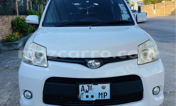 Nunua Ilio tumika Toyota Sienta Nyeupe Gari ndani ya Maxixe nchini Inhambane