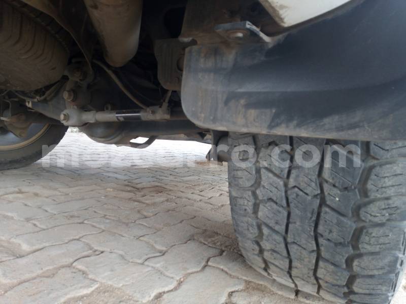 Big with watermark ford everest sofala beira 42097