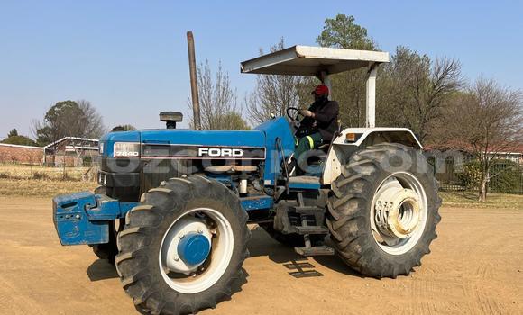 Buy Used Ford Aerostar Blue Car in Chemba in Sofala