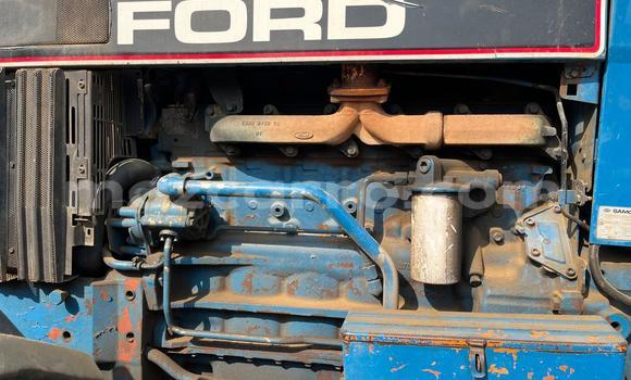 Buy Used Ford Aerostar Blue Car in Chemba in Sofala Buy Used Ford Aerostar Blue Car in Chemba in Sofala