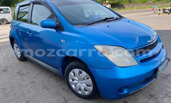 Comprar Usado Toyota IST Azul Carro em Maputo em Maputo