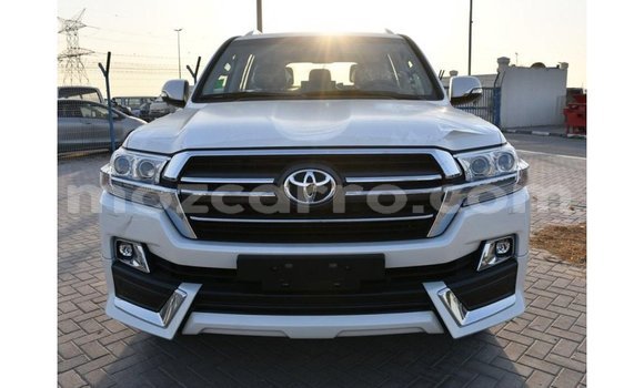 Buy Import Toyota Land Cruiser White Car in Import - Dubai in Cabo Delgado Buy Import Toyota Land Cruiser White Car in Import - Dubai in Cabo Delgado