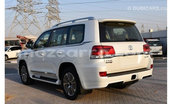 Buy Import Toyota Land Cruiser White Car in Import - Dubai in Cabo Delgado Buy Import Toyota Land Cruiser White Car in Import - Dubai in Cabo Delgado