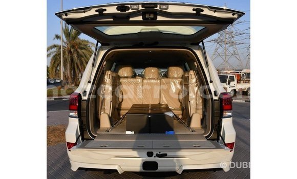 Buy Import Toyota Land Cruiser White Car in Import - Dubai in Cabo Delgado Buy Import Toyota Land Cruiser White Car in Import - Dubai in Cabo Delgado
