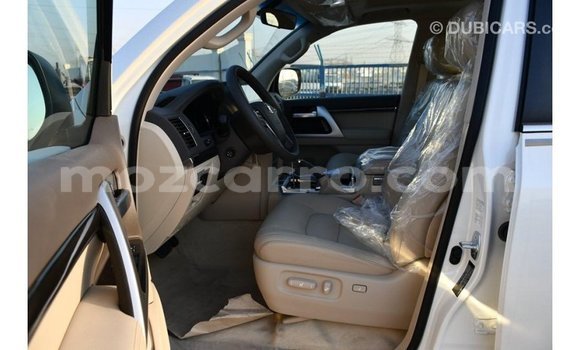 Buy Import Toyota Land Cruiser White Car in Import - Dubai in Cabo Delgado Buy Import Toyota Land Cruiser White Car in Import - Dubai in Cabo Delgado