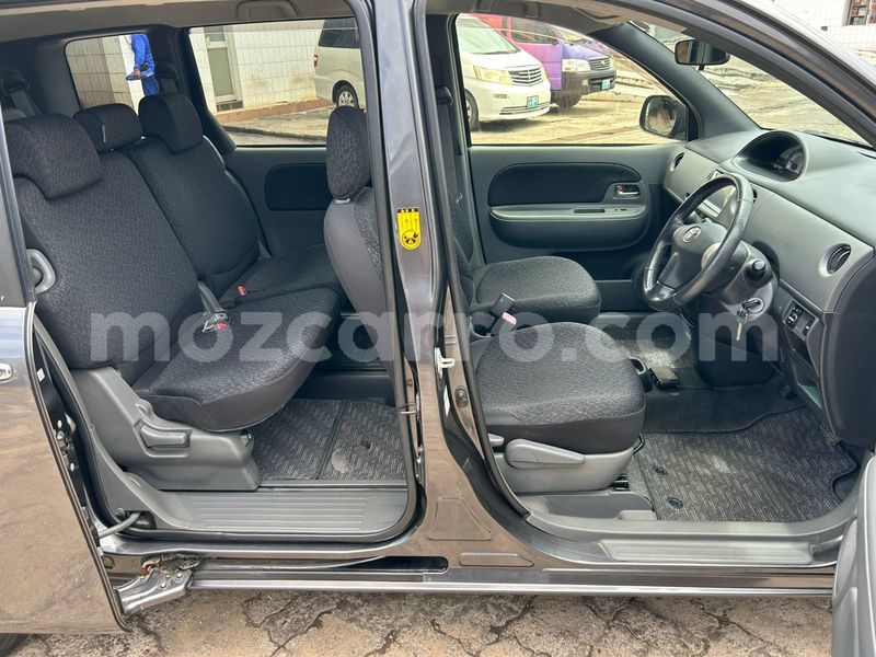 Big with watermark toyota sienta maputo maputo 42114