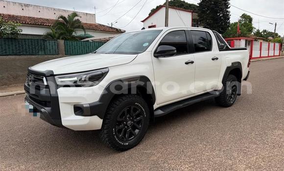 Nunua Ilio tumika Toyota Hiluxe Revo Nyeupe Gari ndani ya Maputo nchini Maputo Nunua Ilio tumika Toyota Hiluxe Revo Nyeupe Gari ndani ya Maputo nchini Maputo