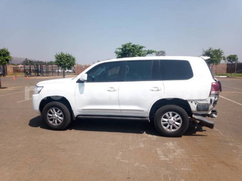 Big with watermark toyota land cruiser sofala beira 42118