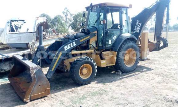 Buy Used Caterpillar 120 Other Truck in Beira in Sofala Buy Used Caterpillar 120 Other Truck in Beira in Sofala