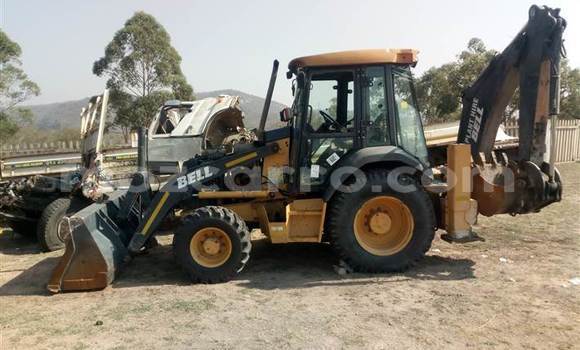 Buy Used Caterpillar 120 Other Truck in Beira in Sofala Buy Used Caterpillar 120 Other Truck in Beira in Sofala