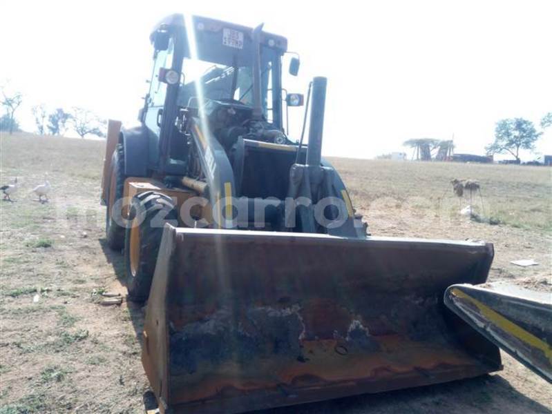 Big with watermark caterpillar 120 sofala beira 42119