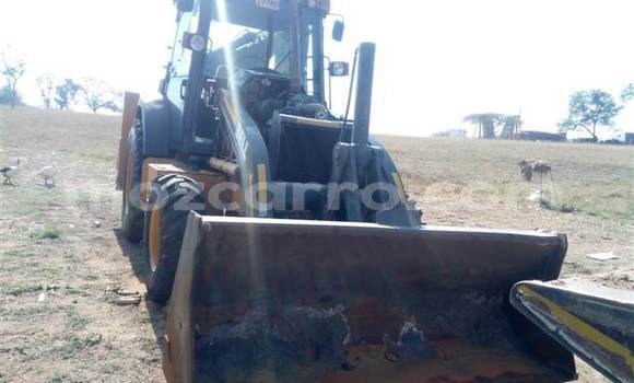 Buy Used Caterpillar 120 Other Truck in Beira in Sofala Buy Used Caterpillar 120 Other Truck in Beira in Sofala
