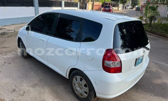 Buy Used Honda Fit White Car in Maputo in Maputo Buy Used Honda Fit White Car in Maputo in Maputo