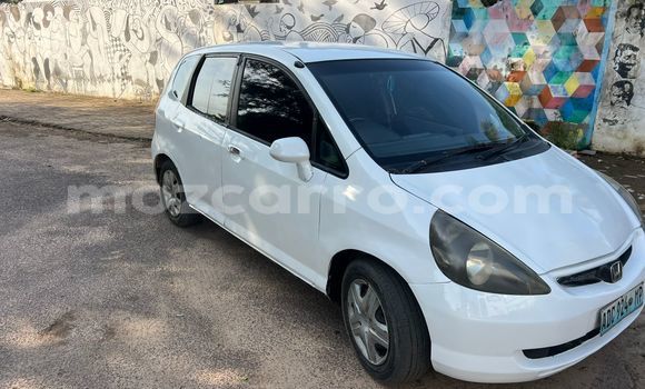 Buy Used Honda Fit White Car in Maputo in Maputo Buy Used Honda Fit White Car in Maputo in Maputo