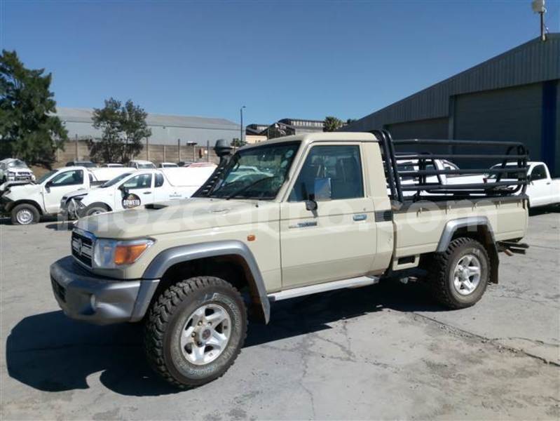 Big with watermark toyota land cruiser sofala beira 42123