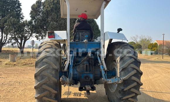 Buy Used Ford Aerostar Blue Car in Beira in Sofala Buy Used Ford Aerostar Blue Car in Beira in Sofala