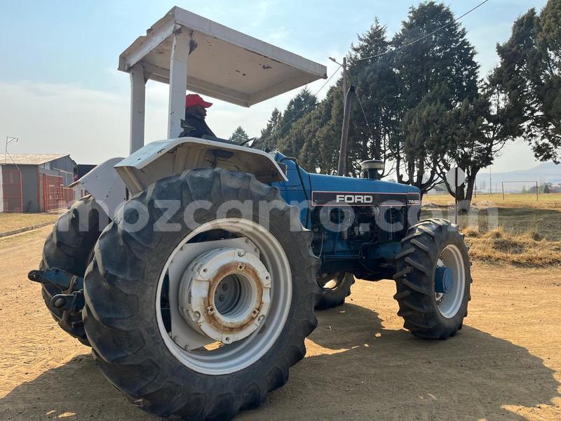 Big with watermark ford aerostar sofala beira 42127