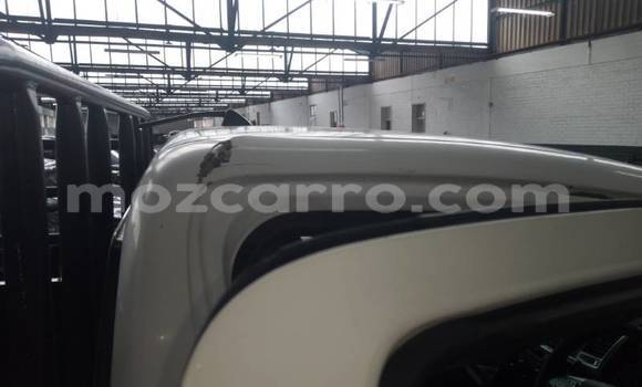 Buy Used Toyota Hilux White Car in Chemba in Sofala Buy Used Toyota Hilux White Car in Chemba in Sofala