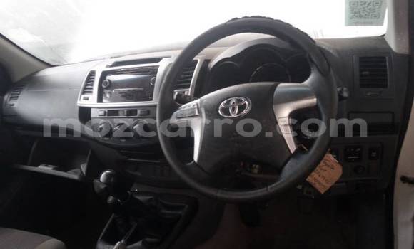 Buy Used Toyota Hilux White Car in Chemba in Sofala Buy Used Toyota Hilux White Car in Chemba in Sofala