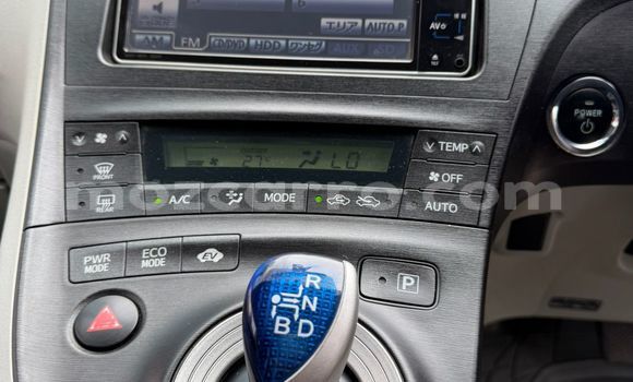 Comprar Usado Toyota Prius Branco Carro em Maputo em Maputo Comprar Usado Toyota Prius Branco Carro em Maputo em Maputo