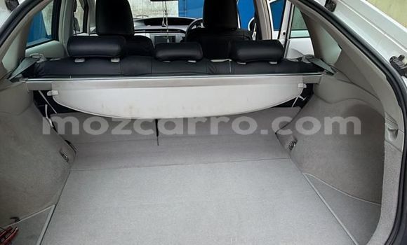 Comprar Usado Toyota Prius Branco Carro em Maputo em Maputo Comprar Usado Toyota Prius Branco Carro em Maputo em Maputo