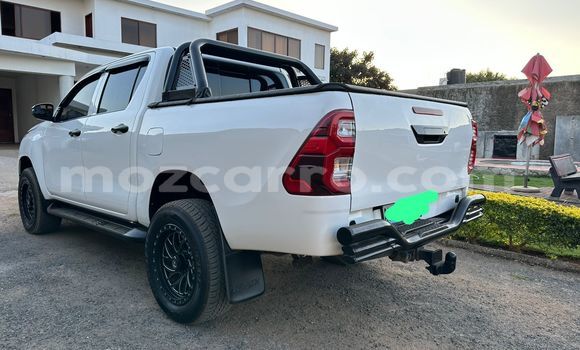 Nunua Ilio tumika Toyota Hiluxe Revo Nyeupe Gari ndani ya Maputo nchini Maputo Nunua Ilio tumika Toyota Hiluxe Revo Nyeupe Gari ndani ya Maputo nchini Maputo