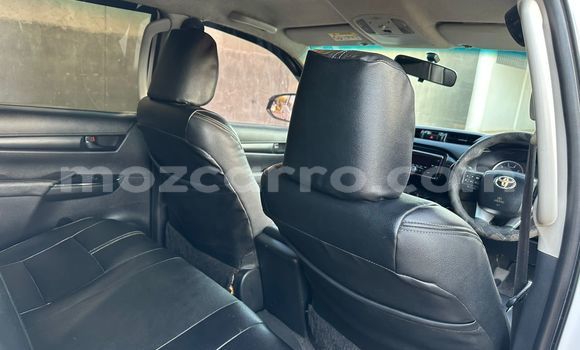 Nunua Ilio tumika Toyota Hiluxe Revo Nyeupe Gari ndani ya Maputo nchini Maputo Nunua Ilio tumika Toyota Hiluxe Revo Nyeupe Gari ndani ya Maputo nchini Maputo