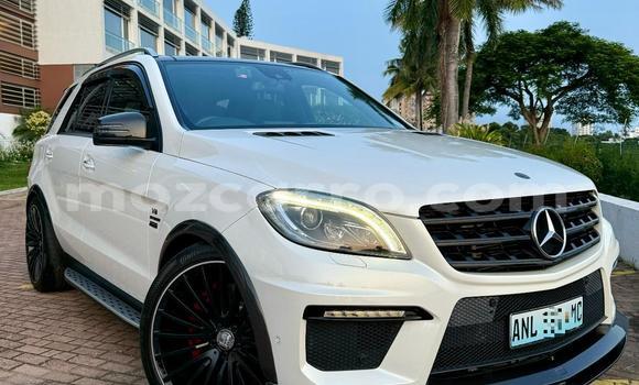 Nunua Ilio tumika Mercedes‒Benz M-klasse AMG Nyeupe Gari ndani ya Maputo nchini Maputo