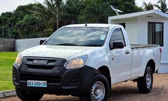 Comprar Usado Isuzu D-MAX Branco Carro em Maputo em Maputo Comprar Usado Isuzu D-MAX Branco Carro em Maputo em Maputo