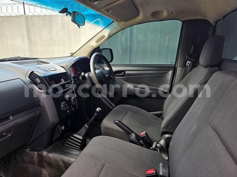 Big with watermark isuzu d max maputo maputo 42155