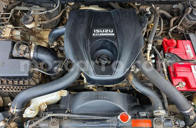 Big with watermark isuzu d max maputo maputo 42157