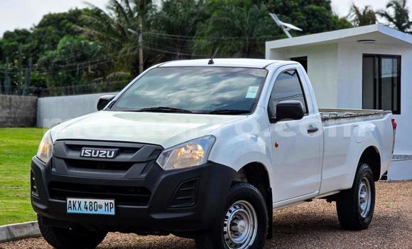 Comprar Usado Isuzu D-MAX Branco Carro em Maputo em Maputo Comprar Usado Isuzu D-MAX Branco Carro em Maputo em Maputo